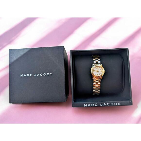 NIB Marc Jacobs MBM3226 Amy Dinky Gold Stainless Steel Women's Watch NWT - Picture 7 of 11